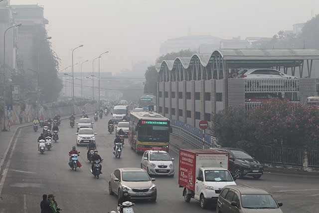 Chất lượng không khí tại Hà Nội thời gian qua luôn ở mức kém. (Ảnh minh họa: Lê Phú/baotintuc.vn)