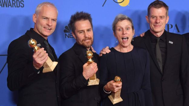 Đoàn làm phim "3 Billboards..." tại lễ trao giải.