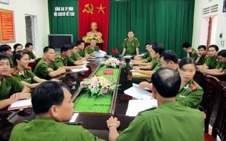 Cảnh sát hình sự TP Vinh rút kinh nghiệm sau khi phá án.