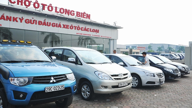 Bán lỗ, các đại lý ô-tô được gì?