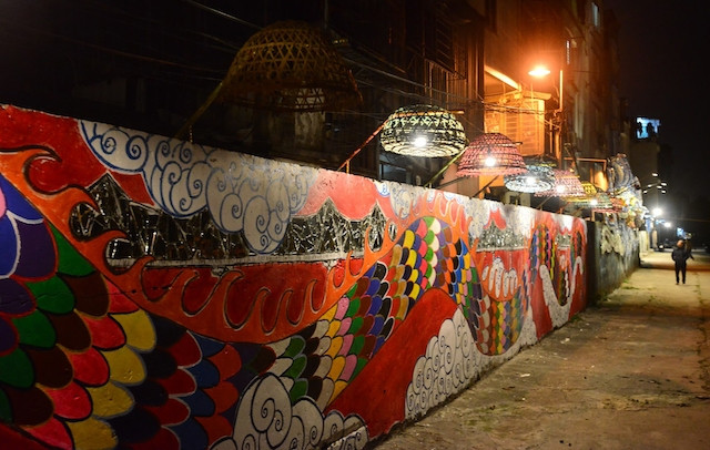 Một đoạn tuyến đường ven sông Hồng trên địa bàn khu dân cư phường Phúc Tân (quận Hoàn Kiếm) sau khi được UBND quận Hoàn Kiếm chỉnh trang (Ảnh: DUY LINH)