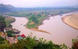 Hợp lưu sông Ruak và sông Mê Công<br>là tâm điểm Tam giác Vàng.