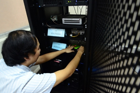 Nhóm nghiên cứu NAVIS kiểm tra hệ thống định vị đa hệ thống.