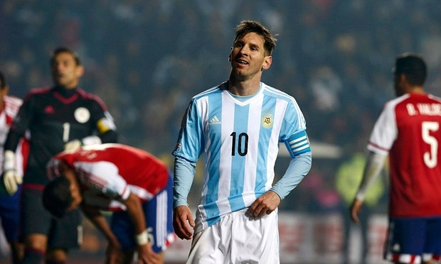 Tiền đạo Lionel Messi đóng góp công lớn vào trận đại thắng Paraguay 6-1. (Ảnh: Reuters).