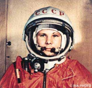 Youri Gagarin, người đầu tiên bay vào vũ trụ.