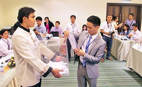 Tiến hành bỏ phiếu bầu HÐQT mới của đại học Hoa Sen.