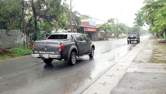 Chiếc xe đâm hỏng máy quay của phóng viên VTV.