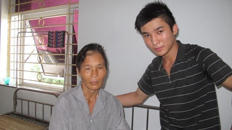 Sống cả phần đời của mẹ 