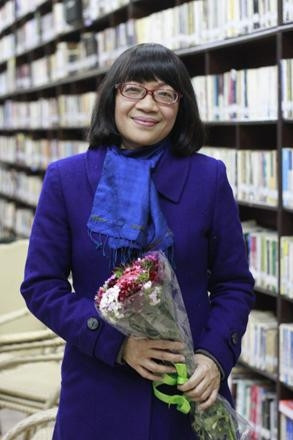 Nhà thơ Giáng Vân.