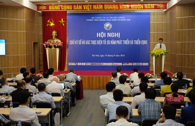Toàn cảnh Hội nghị “Chữ ký số và xác thực điện tử: 5 năm phát triển và triển vọng”.