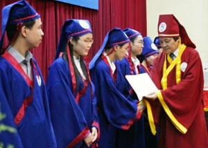 Sinh viên trong lễ tốt nghiệp.