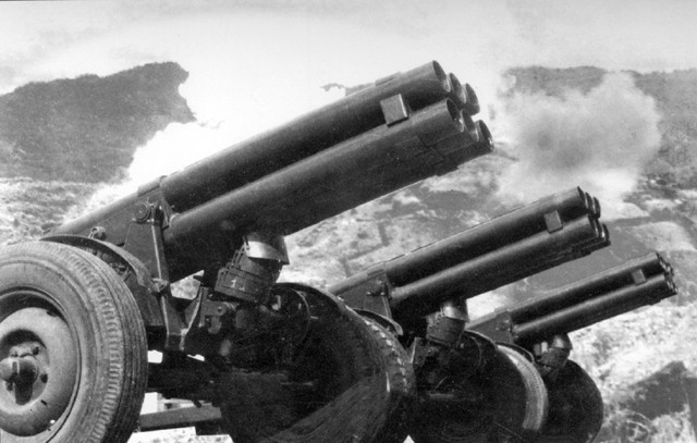 Hỏa tiễn 6 nòng 122 ly do Liên Xô sản xuất, được Trung Quốc viện trợ cho Việt Nam vào những ngày cuối cùng của chiến dịch Điện Biên Phủ.