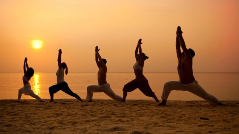 Điểm khởi đầu tất cả đó là Ấn Độ. Tại đây, bạn có thể tìm và đăng ký khóa học điều hòa hơi thở và có một cách nhìn toàn diện hơn về cách mà những người theo đạo Hindu truyền cảm hứng của họ vào yoga. 