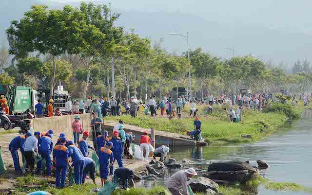 Đà Nẵng tổ chức nhiều đợt ra quân dọn rác nhằm giảm thiểu rác thải nhựa ra biển.