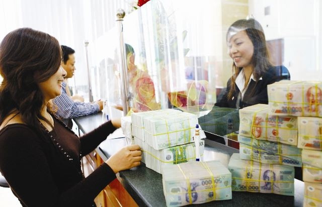 Từ 15-3, chỉ pháp nhân và cá nhân được vay vốn ngân hàng