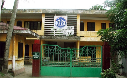 Làng nuôi dạy trẻ mồ côi Hoa Phượng (486A, đường Ngô Gia Tự, TP Hải Phòng).