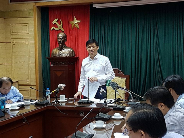 Thứ trưởng Nguyễn Thanh Long phát biểu chỉ đạo. 