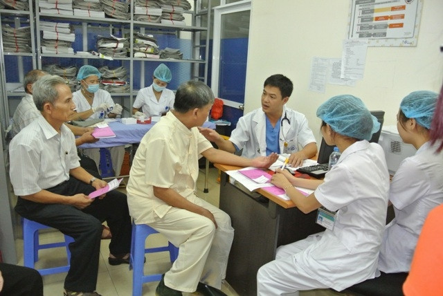 Ưu tiên tư vấn sức khỏe cộng đồng thông quan mạng xã hội và internet