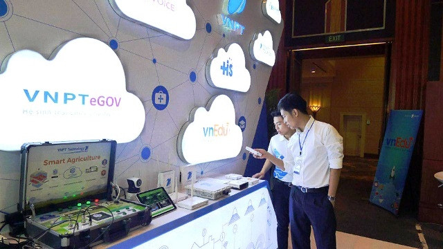 Gian hàng VNPT tại Hội nghị xúc tiến đầu tư năm 2018 của ngành Thông tin và Truyền thông.