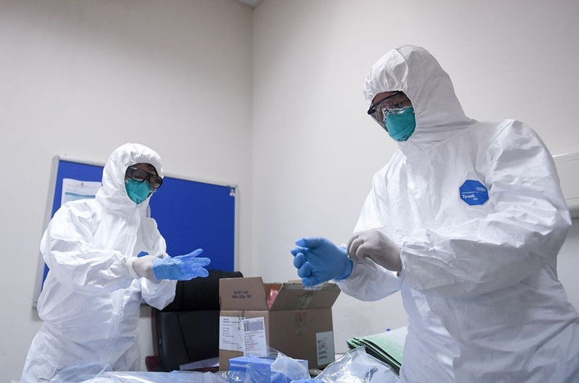 158 người ở Bệnh viện Thận Hà Nội liên quan BN254 có kết quả âm tính lần 1