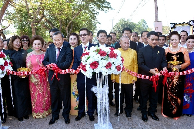 Khai trương và gắn biển tên đường Thầu Chín ở Thái-lan