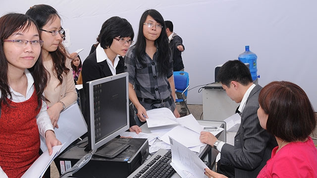 Ngành thuế đã cải cách thủ tục hành chính tạo điều kiện thuận lợi cho người nộp thuế. Ảnh: LAM ANH