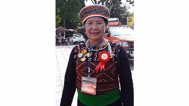 Nghệ nhân ưu tú của đồng bào Xa Phó