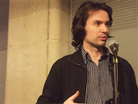 Đạo diễn Boris Lojkine.