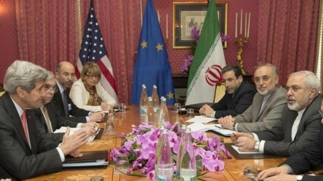 Đại diện của Mỹ, Iran và Liên hiệp châu Âu (EU) đàm phán về chương trình hạt nhân Iran, tại TP Lausanne, Thụy Sĩ, ngày 20-3-2015. (Ảnh: Reuters)