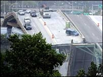 Mỹ: Sập cầu bắc qua sông Mississippi, bảy người chết