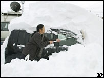 Thảm họa tuyết làm ít nhất 61 người chết ở Nhật Bản