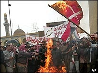 Những vấn đề sau các bức tranh biếm hoạ