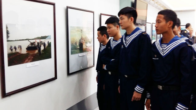 Hải Phòng khai mạc triển lãm “Đất nước trọn niềm vui”