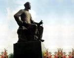 Tượng Nguyễn Du tại<br>Khu lưu niệm Tiên Điền.
