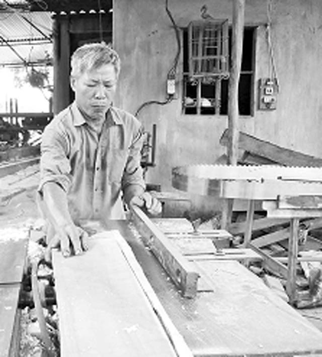 "Ba đứa con tật nguyền là nguồn động lực lớn để tôi có niềm tin vào cuộc sống".