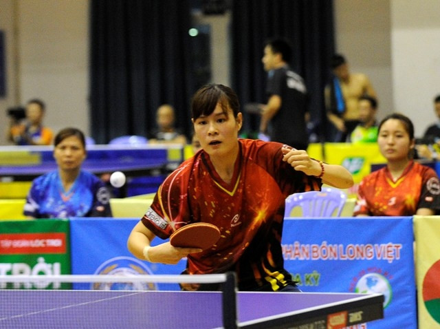 Xinh đẹp, tài năng, tay vợt Nguyễn Thị Nga (T&T Hà Nội) là một trong những gương mặt quen thuộc của làng bóng bàn Việt Nam tham dự các giải đấu trong và ngoài nước.