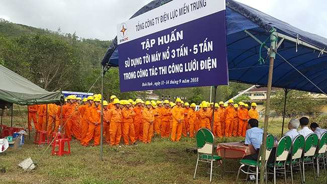Ngành điện lực miền trung diễn tập phòng chống thiên tai và cứu nạn 