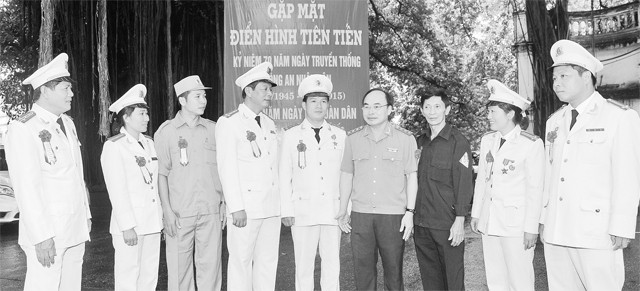 Các đại biểu tham dự buổi gặp mặt. Ảnh: Anh Đức