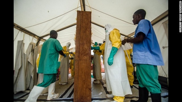 WHO: Dịch bệnh Ebola còn kéo dài