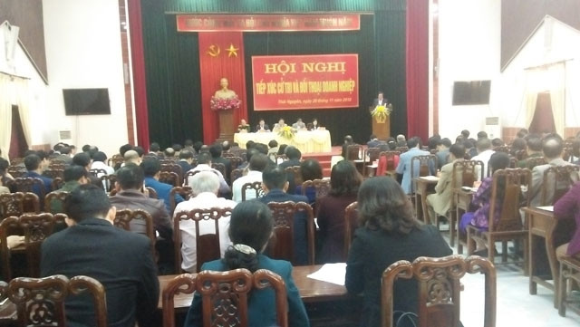 Lãnh đạo tỉnh Thái Nguyên đối thoại với doanh nhân, đại diện doanh nghiệp.