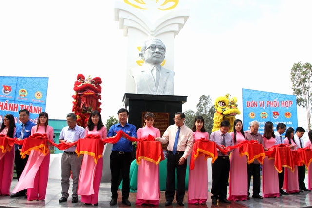 Lễ cắt băng khánh thành công trình cải tạo, nâng cấp Công viên văn hóa Võ Văn Kiệt.