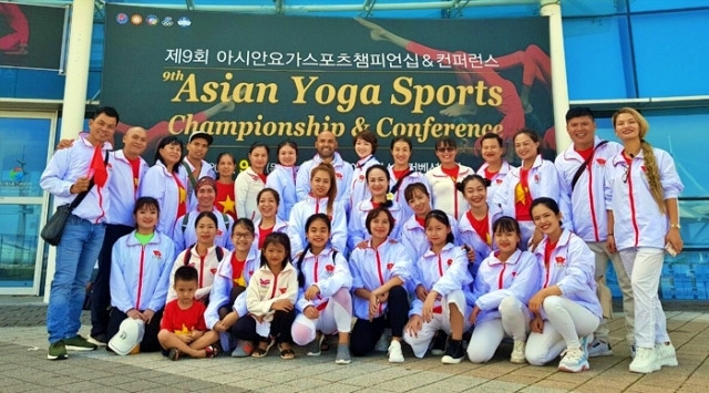 Các thành viên đoàn yoga Việt Nam tham gia tranh tài tại sự kiện châu lục diễn ra ở Hàn Quốc.