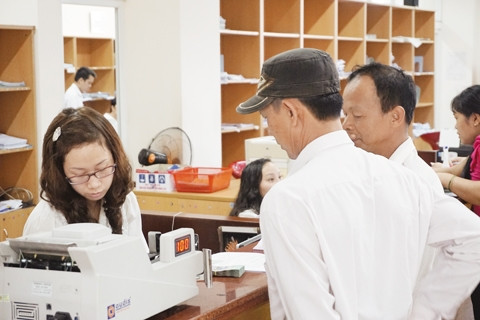 BHXH cam kết cắt giảm 1/3 số lần và 50% số giờ giao dịch trong năm 2014.