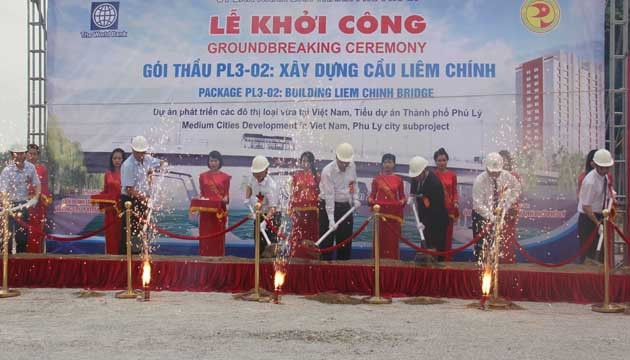 Khởi công xây dựng cầu Liêm Chính bắc qua sông Châu Giang