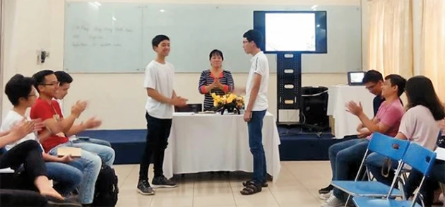 Một buổi học kỹ năng mềm dành cho các tân sinh viên tại Nhà văn hóa sinh viên TP Hồ Chí Minh.
