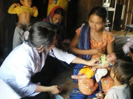 Phụ nữ các vùng dân tộc thiểu số không ý thức nhiều về quyền lợi mà pháp luật trao cho họ