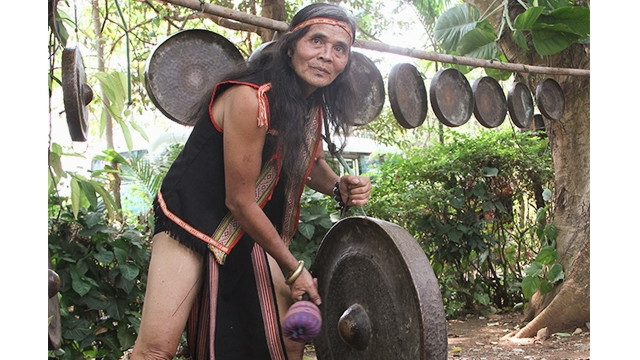 Người giữ hồn chiêng Ba Na ở Ngọc Bay