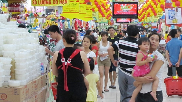 Rộn ràng mua sắm