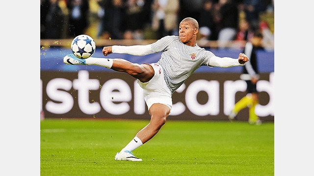 Khi còn thi đấu cho Monaco, Mbappe có cuộc sống khá phẳng lặng. Ảnh: REUTERS