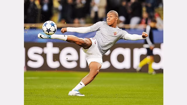 Khi còn thi đấu cho Monaco, Mbappe có cuộc sống khá phẳng lặng. Ảnh: REUTERS